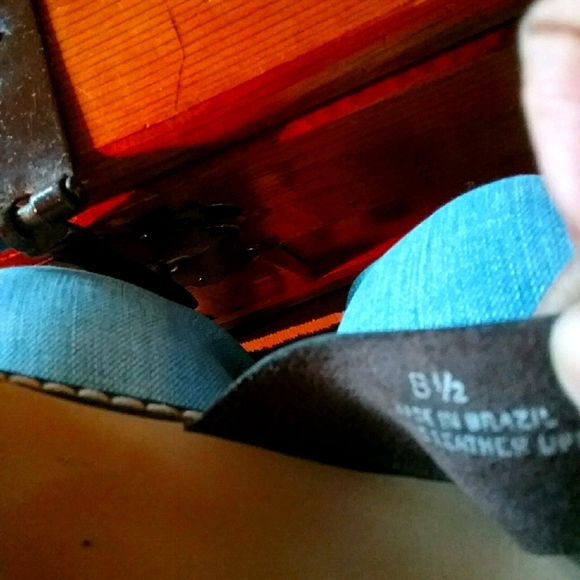 Sandals - Picture 6 of 6